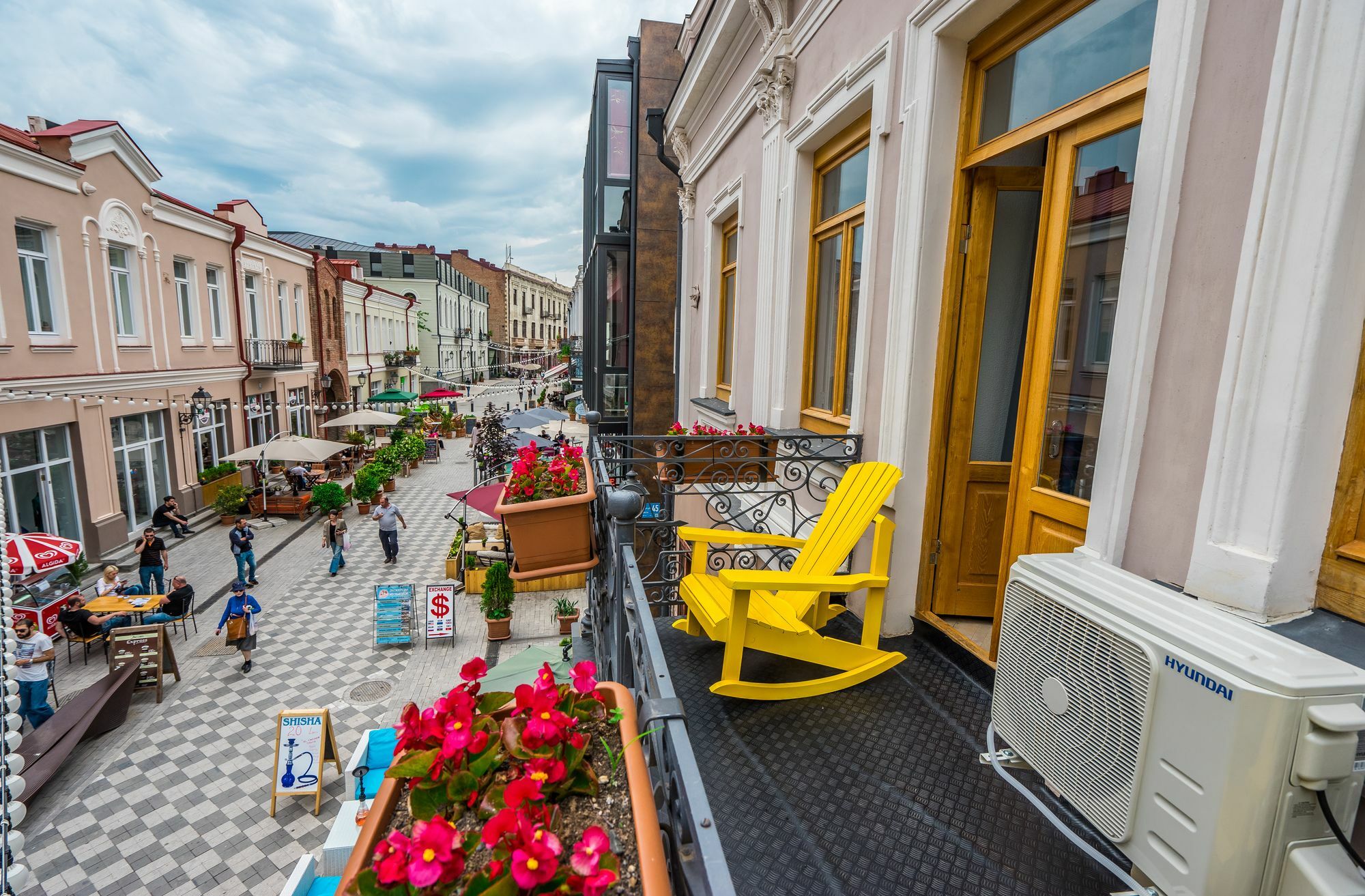 Brotseuli Hotel Tbilisi Exterior photo